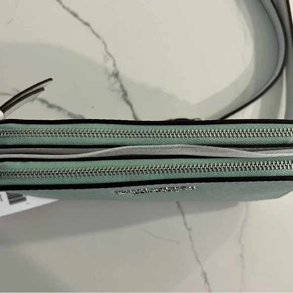 Kate Spade Crossbody - Picture 4 of 7